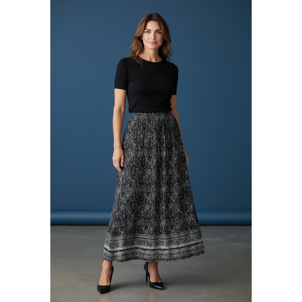 BRIGGSβ NEW YORK Petite Black White Leaf Print Maxi Skirt Elastic Waist